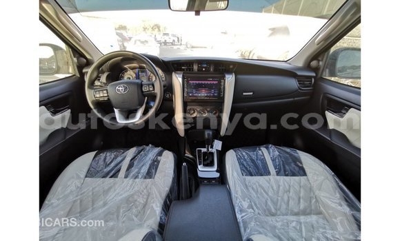 Buy Import Toyota Fortuner Black Car in Import - Dubai in Central Kenya Buy Import Toyota Fortuner Black Car in Import - Dubai in Central Kenya