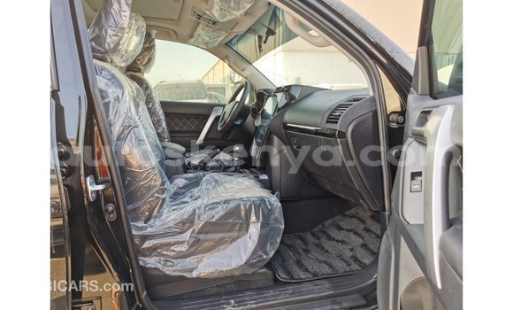 Nunua Imported Toyota Prado Nyeusi Gari ndani ya Import - Dubai nchini Kati Kenya Nunua Imported Toyota Prado Nyeusi Gari ndani ya Import - Dubai nchini Kati Kenya