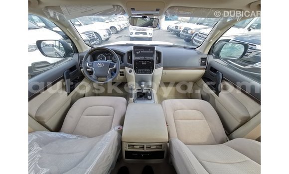 Buy Import Toyota Land Cruiser Other Car in Import - Dubai in Central Kenya Buy Import Toyota Land Cruiser Other Car in Import - Dubai in Central Kenya