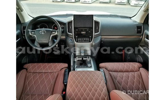 Buy Import Toyota Land Cruiser Black Car in Import - Dubai in Central Kenya Buy Import Toyota Land Cruiser Black Car in Import - Dubai in Central Kenya