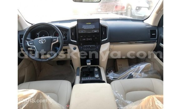 Buy Import Toyota Land Cruiser Black Car in Import - Dubai in Central Kenya Buy Import Toyota Land Cruiser Black Car in Import - Dubai in Central Kenya