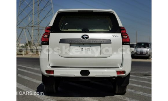 Nunua Imported Toyota Prado Nyeupe Gari ndani ya Import - Dubai nchini Kati Kenya Nunua Imported Toyota Prado Nyeupe Gari ndani ya Import - Dubai nchini Kati Kenya