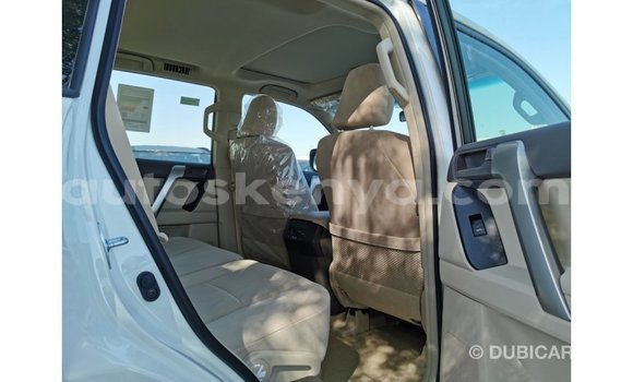 Nunua Imported Toyota Prado Nyeupe Gari ndani ya Import - Dubai nchini Kati Kenya Nunua Imported Toyota Prado Nyeupe Gari ndani ya Import - Dubai nchini Kati Kenya