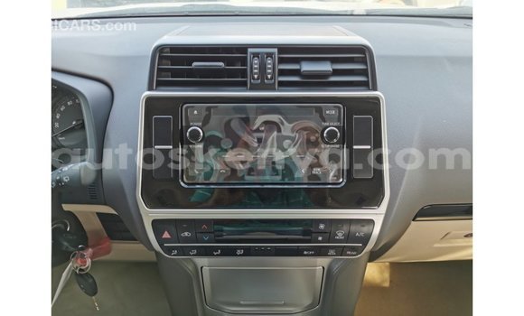 Nunua Imported Toyota Prado Nyeupe Gari ndani ya Import - Dubai nchini Kati Kenya Nunua Imported Toyota Prado Nyeupe Gari ndani ya Import - Dubai nchini Kati Kenya