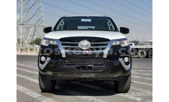 Imported Toyota Fortuner Black Makiinaa iti Import - Dubai keessatti Central Kenya keessatti Imported Toyota Fortuner Black Makiinaa iti Import - Dubai keessatti Central Kenya keessatti