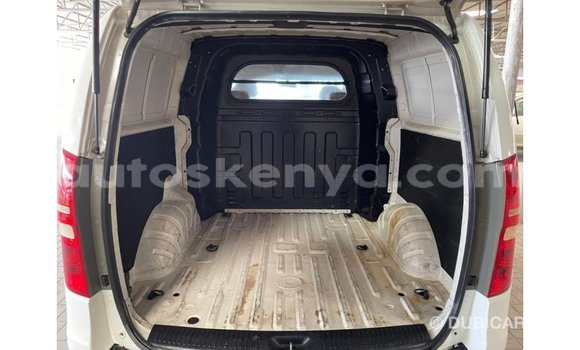 Imported Hyundai Chorus White Netiree iti Import - Dubai keessatti Central Kenya keessatti Imported Hyundai Chorus White Netiree iti Import - Dubai keessatti Central Kenya keessatti