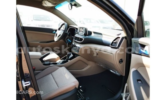 Nunua Imported Hyundai Tucson Nyeusi Gari ndani ya Import - Dubai nchini Kati Kenya Nunua Imported Hyundai Tucson Nyeusi Gari ndani ya Import - Dubai nchini Kati Kenya
