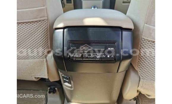 Nunua Imported Toyota Prado Nyeupe Gari ndani ya Import - Dubai nchini Kati Kenya Nunua Imported Toyota Prado Nyeupe Gari ndani ya Import - Dubai nchini Kati Kenya