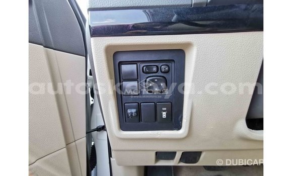 Nunua Imported Toyota Prado Nyeupe Gari ndani ya Import - Dubai nchini Kati Kenya Nunua Imported Toyota Prado Nyeupe Gari ndani ya Import - Dubai nchini Kati Kenya