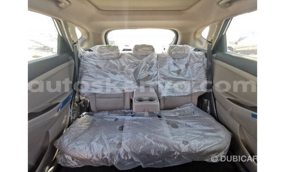 Imported Hyundai Tucson White Makiinaa iti Import - Dubai keessatti Central Kenya keessatti Imported Hyundai Tucson White Makiinaa iti Import - Dubai keessatti Central Kenya keessatti