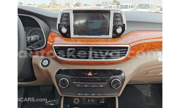 Nunua Imported Hyundai Tucson Nyeupe Gari ndani ya Import - Dubai nchini Kati Kenya Nunua Imported Hyundai Tucson Nyeupe Gari ndani ya Import - Dubai nchini Kati Kenya