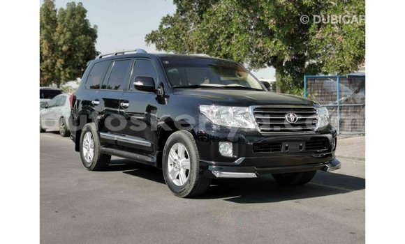 Buy Import Toyota Land Cruiser Black Car in Import - Dubai in Central Kenya Buy Import Toyota Land Cruiser Black Car in Import - Dubai in Central Kenya