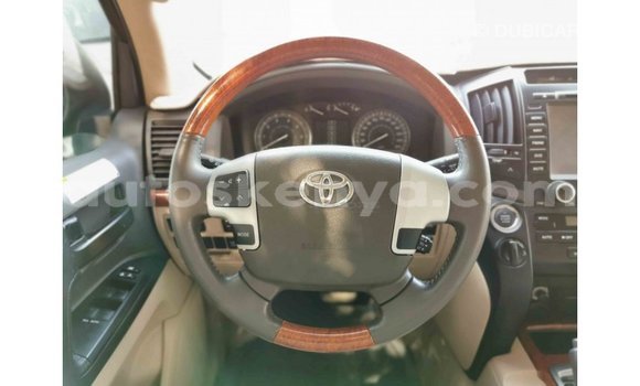 Buy Import Toyota Land Cruiser Black Car in Import - Dubai in Central Kenya Buy Import Toyota Land Cruiser Black Car in Import - Dubai in Central Kenya