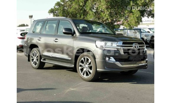 Nunua Imported Toyota Land Cruiser Nyingine Gari ndani ya Import - Dubai nchini Kati Kenya Nunua Imported Toyota Land Cruiser Nyingine Gari ndani ya Import - Dubai nchini Kati Kenya