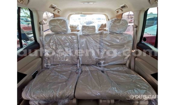 Imported Toyota Land Cruiser White Makiinaa iti Import - Dubai keessatti Central Kenya keessatti Imported Toyota Land Cruiser White Makiinaa iti Import - Dubai keessatti Central Kenya keessatti
