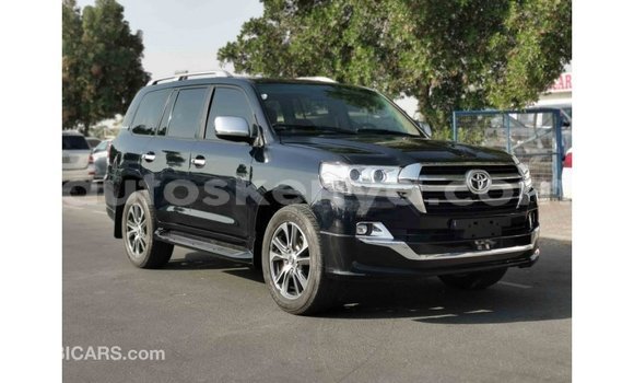 Buy Import Toyota Land Cruiser Black Car in Import - Dubai in Central Kenya Buy Import Toyota Land Cruiser Black Car in Import - Dubai in Central Kenya