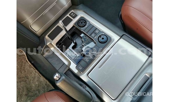 Imported Toyota Land Cruiser Other Makiinaa iti Import - Dubai keessatti Central Kenya keessatti Imported Toyota Land Cruiser Other Makiinaa iti Import - Dubai keessatti Central Kenya keessatti
