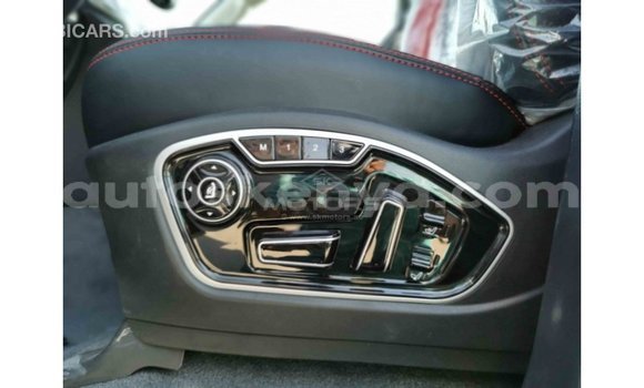 Buy Import Toyota Land Cruiser White Car in Import - Dubai in Central Kenya Buy Import Toyota Land Cruiser White Car in Import - Dubai in Central Kenya