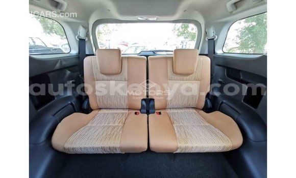 Imported Toyota Fortuner White Makiinaa iti Import - Dubai keessatti Central Kenya keessatti Imported Toyota Fortuner White Makiinaa iti Import - Dubai keessatti Central Kenya keessatti