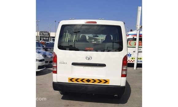 Buy Import Toyota Hiace White Car in Import - Dubai in Central Kenya Buy Import Toyota Hiace White Car in Import - Dubai in Central Kenya