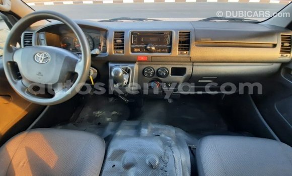 Buy Import Toyota Hiace White Car in Import - Dubai in Central Kenya Buy Import Toyota Hiace White Car in Import - Dubai in Central Kenya