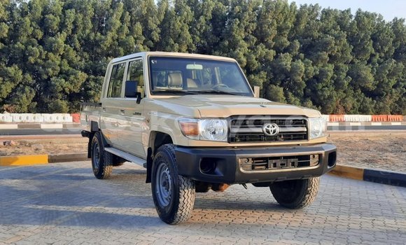Buy Import Toyota Land Cruiser Brown Car in Import - Dubai in Central Kenya