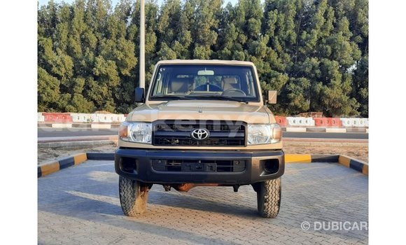 Buy Import Toyota Land Cruiser Brown Car in Import - Dubai in Central Kenya Buy Import Toyota Land Cruiser Brown Car in Import - Dubai in Central Kenya