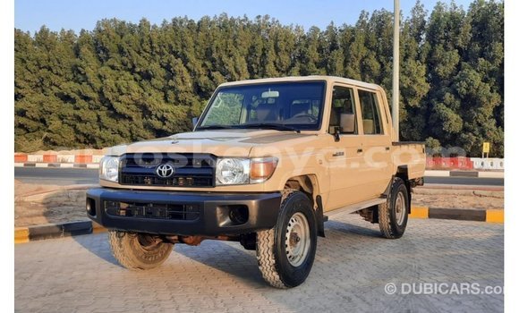 Buy Import Toyota Land Cruiser Brown Car in Import - Dubai in Central Kenya Buy Import Toyota Land Cruiser Brown Car in Import - Dubai in Central Kenya
