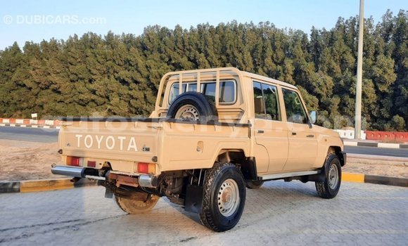 Buy Import Toyota Land Cruiser Brown Car in Import - Dubai in Central Kenya Buy Import Toyota Land Cruiser Brown Car in Import - Dubai in Central Kenya