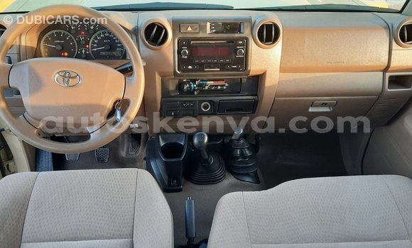 Buy Import Toyota Land Cruiser Brown Car in Import - Dubai in Central Kenya Buy Import Toyota Land Cruiser Brown Car in Import - Dubai in Central Kenya