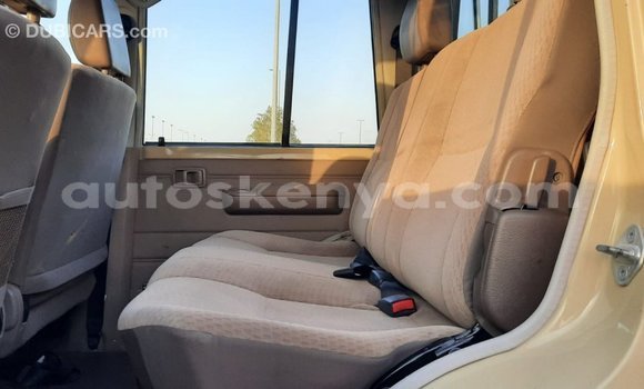 Buy Import Toyota Land Cruiser Brown Car in Import - Dubai in Central Kenya Buy Import Toyota Land Cruiser Brown Car in Import - Dubai in Central Kenya