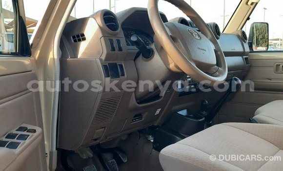 Buy Import Toyota Land Cruiser Brown Car in Import - Dubai in Central Kenya Buy Import Toyota Land Cruiser Brown Car in Import - Dubai in Central Kenya