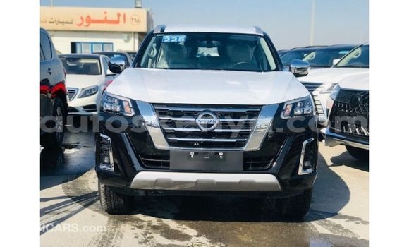 Imported Nissan Xterra Black Makiinaa iti Import - Dubai keessatti Central Kenya keessatti Imported Nissan Xterra Black Makiinaa iti Import - Dubai keessatti Central Kenya keessatti