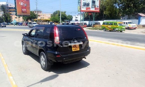 Nunua Ilio tumika Nissan X–Trail Nyeusi Gari ndani ya Mombasa nchini Kenya ya Pwani Nunua Ilio tumika Nissan X–Trail Nyeusi Gari ndani ya Mombasa nchini Kenya ya Pwani