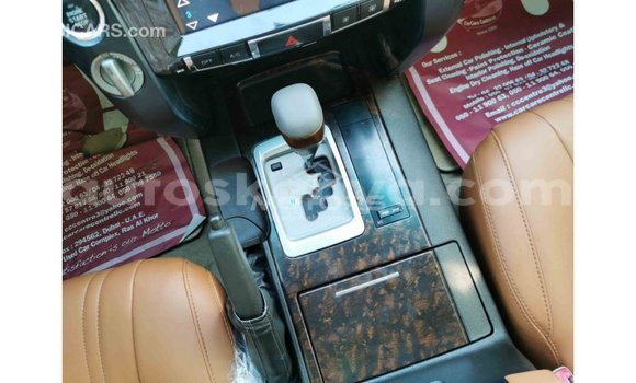 Buy Import Toyota Land Cruiser White Car in Import - Dubai in Central Kenya Buy Import Toyota Land Cruiser White Car in Import - Dubai in Central Kenya