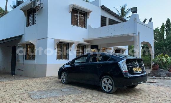 Oofamaa Toyota Prius Black Makiinaa iti Mombasa keessatti Coastal Kenya keessatti Oofamaa Toyota Prius Black Makiinaa iti Mombasa keessatti Coastal Kenya keessatti