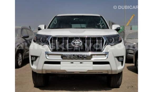 Nunua Imported Toyota Prado Nyeupe Gari ndani ya Import - Dubai nchini Kati Kenya Nunua Imported Toyota Prado Nyeupe Gari ndani ya Import - Dubai nchini Kati Kenya