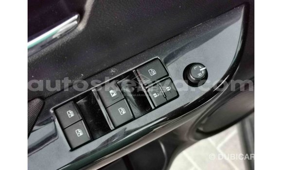 Nunua Imported Toyota Hilux Nyeupe Gari ndani ya Import - Dubai nchini Kati Kenya Nunua Imported Toyota Hilux Nyeupe Gari ndani ya Import - Dubai nchini Kati Kenya