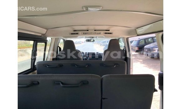 Buy Import Toyota Hiace White Car in Import - Dubai in Central Kenya Buy Import Toyota Hiace White Car in Import - Dubai in Central Kenya