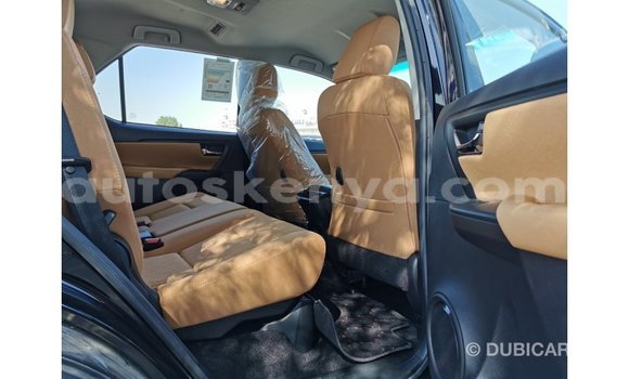 Nunua Imported Toyota Fortuner Nyeusi Gari ndani ya Import - Dubai nchini Kati Kenya Nunua Imported Toyota Fortuner Nyeusi Gari ndani ya Import - Dubai nchini Kati Kenya