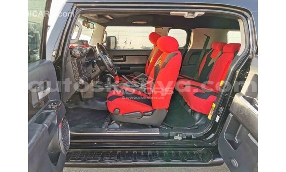 Nunua Imported Toyota FJ Cruiser Nyeusi Gari ndani ya Import - Dubai nchini Kati Kenya Nunua Imported Toyota FJ Cruiser Nyeusi Gari ndani ya Import - Dubai nchini Kati Kenya