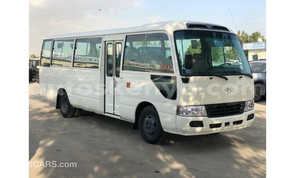 Nunua Imported Toyota Coaster Nyeupe Gari ndani ya Import - Dubai nchini Kati Kenya Nunua Imported Toyota Coaster Nyeupe Gari ndani ya Import - Dubai nchini Kati Kenya