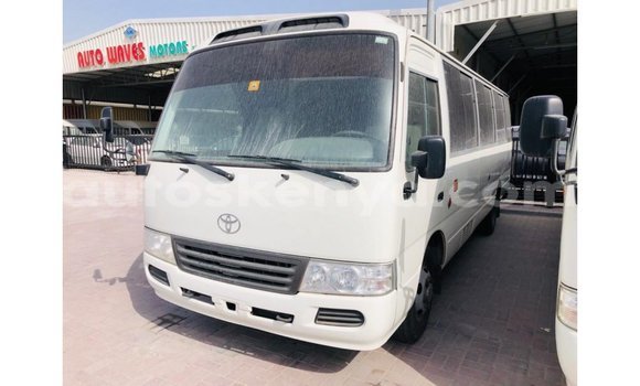 Imported Toyota Coaster White Makiinaa iti Import - Dubai keessatti Central Kenya keessatti Imported Toyota Coaster White Makiinaa iti Import - Dubai keessatti Central Kenya keessatti