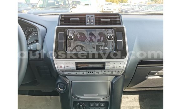 Nunua Imported Toyota Prado Nyeusi Gari ndani ya Import - Dubai nchini Kati Kenya Nunua Imported Toyota Prado Nyeusi Gari ndani ya Import - Dubai nchini Kati Kenya
