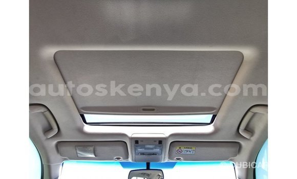 Nunua Imported Toyota Land Cruiser Nyeupe Gari ndani ya Import - Dubai nchini Kati Kenya Nunua Imported Toyota Land Cruiser Nyeupe Gari ndani ya Import - Dubai nchini Kati Kenya