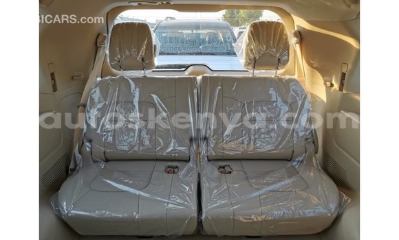 Nunua Imported Toyota Land Cruiser Nyeupe Gari ndani ya Import - Dubai nchini Kati Kenya Nunua Imported Toyota Land Cruiser Nyeupe Gari ndani ya Import - Dubai nchini Kati Kenya
