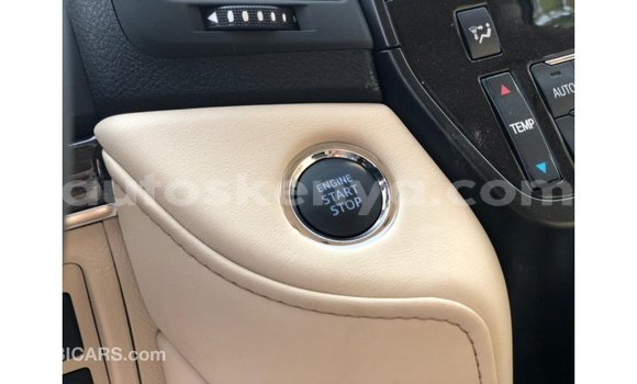 Imported Toyota Land Cruiser Black Makiinaa iti Import - Dubai keessatti Central Kenya keessatti Imported Toyota Land Cruiser Black Makiinaa iti Import - Dubai keessatti Central Kenya keessatti