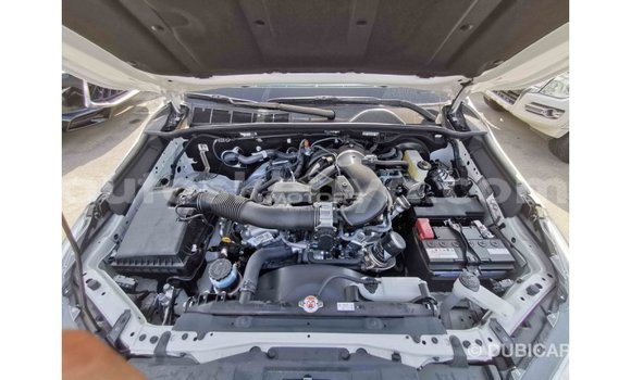 Buy Import Toyota Hilux White Car in Import - Dubai in Central Kenya Buy Import Toyota Hilux White Car in Import - Dubai in Central Kenya