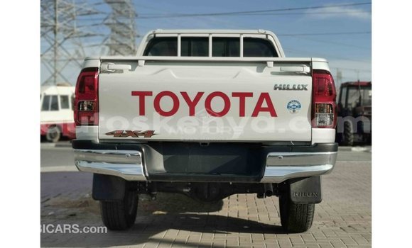 Nunua Imported Toyota Hilux Nyeupe Gari ndani ya Import - Dubai nchini Kati Kenya Nunua Imported Toyota Hilux Nyeupe Gari ndani ya Import - Dubai nchini Kati Kenya