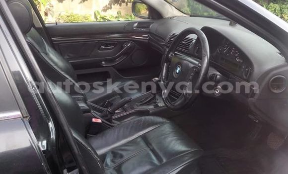 Nunua Ilio tumika BMW 3–Series Nyeusi Gari ndani ya Nairobi nchini Nairobi Nunua Ilio tumika BMW 3–Series Nyeusi Gari ndani ya Nairobi nchini Nairobi